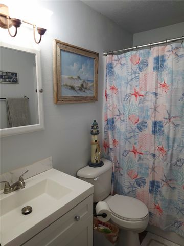 1309 S 6th Street, Bonham, TX 75418