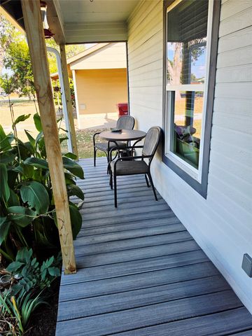 1309 S 6th Street, Bonham, TX 75418