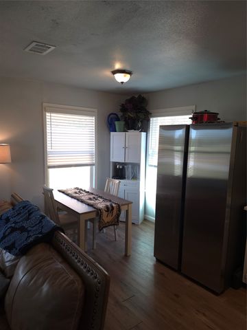 1309 S 6th Street, Bonham, TX 75418