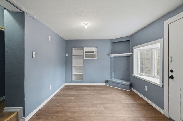 1714 E Union Bower Road, Irving, TX 75061