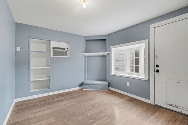 1714 E Union Bower Road, Irving, TX 75061