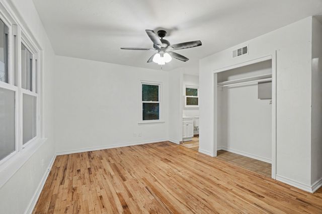 1714 E Union Bower Road, Irving, TX 75061