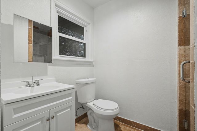 1714 E Union Bower Road, Irving, TX 75061