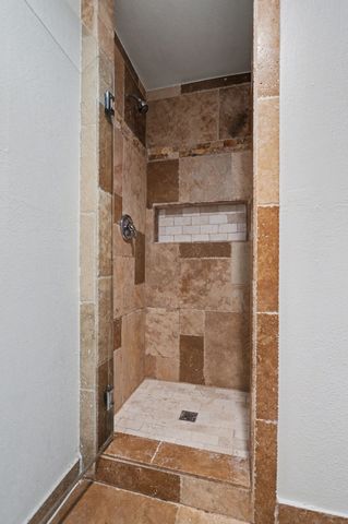 1714 E Union Bower Road, Irving, TX 75061