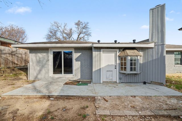 1714 E Union Bower Road, Irving, TX 75061