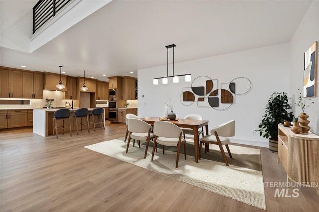 6755 N Ellis Park Ave Alpine, Meridian, ID 83646