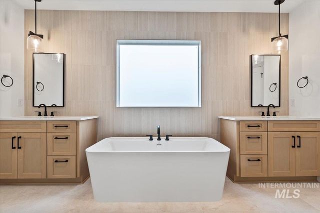 6755 N Ellis Park Ave Alpine, Meridian, ID 83646