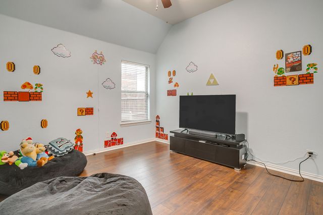 961 Tara Drive, Burleson, TX 76028