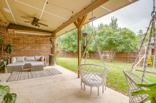 961 Tara Drive, Burleson, TX 76028