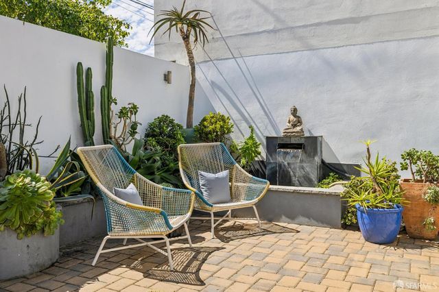 1450 Hawes Street, San Francisco, CA 94124