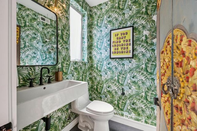 1450 Hawes Street, San Francisco, CA 94124