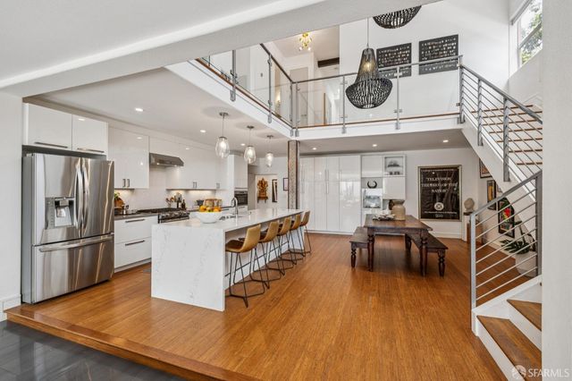 1450 Hawes Street, San Francisco, CA 94124