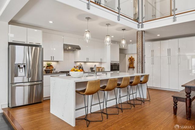 1450 Hawes Street, San Francisco, CA 94124