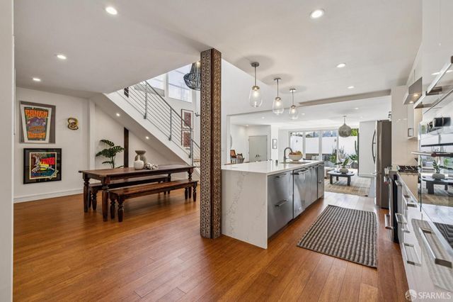 1450 Hawes Street, San Francisco, CA 94124