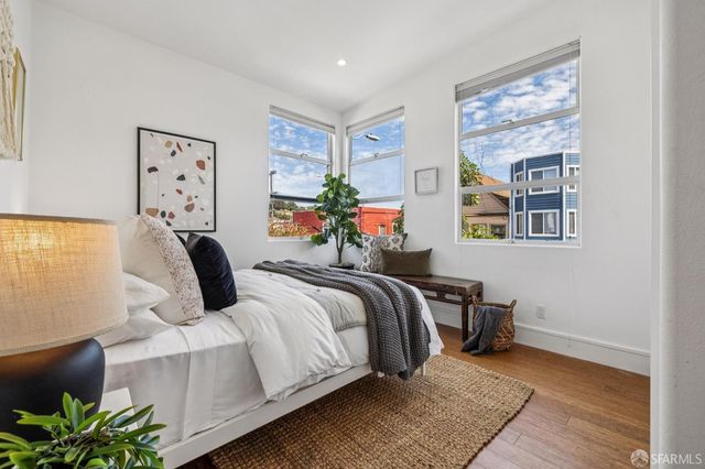 1450 Hawes Street, San Francisco, CA 94124