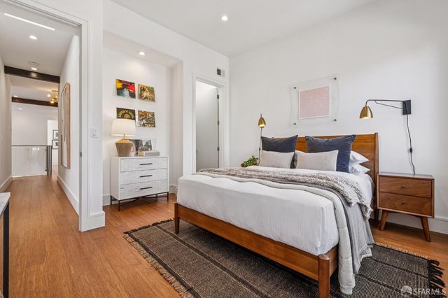 1450 Hawes Street, San Francisco, CA 94124