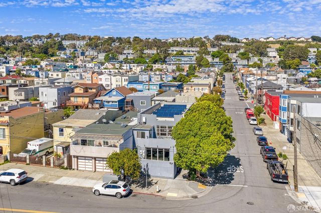 1450 Hawes Street, San Francisco, CA 94124