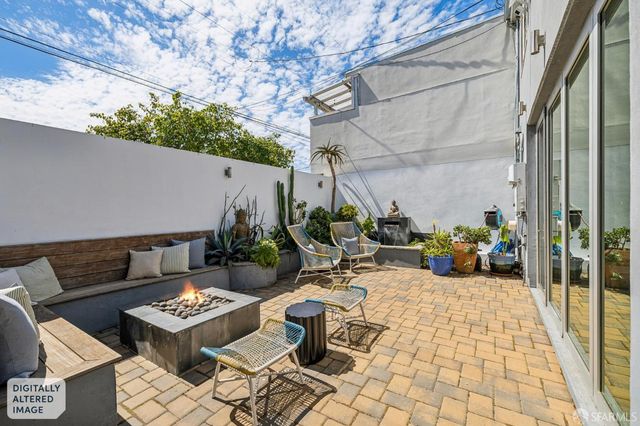 1450 Hawes Street, San Francisco, CA 94124