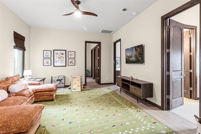 4 Delantera Court, Santa Fe, NM 87506