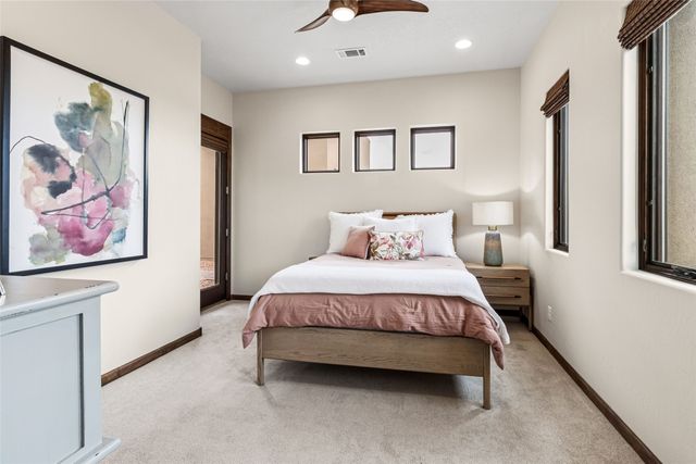 4 Delantera Court, Santa Fe, NM 87506