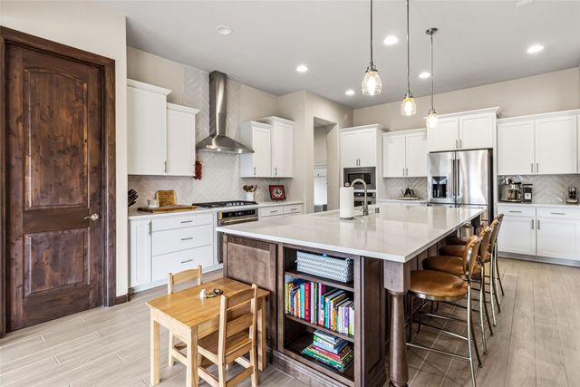 4 Delantera Court, Santa Fe, NM 87506