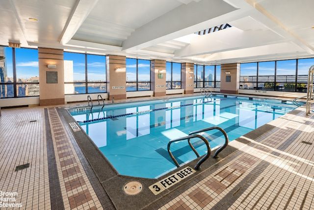 415 E 37th St Apt 21C, New York City, NY 10016