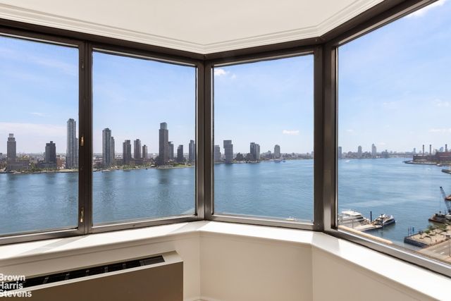 415 E 37th St Apt 21C, New York City, NY 10016