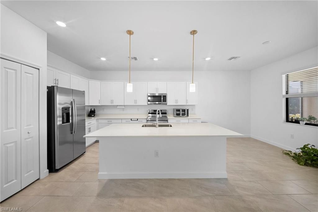 18335 Ridgeline DR, ESTERO, FL 33928 — photo 2