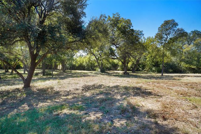 4401 La Cantera Court, Fort Worth, TX 76108