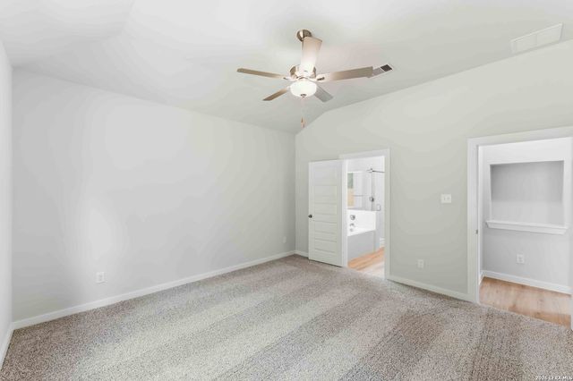 8942 Hazel Birch, Elmendorf, TX 78112