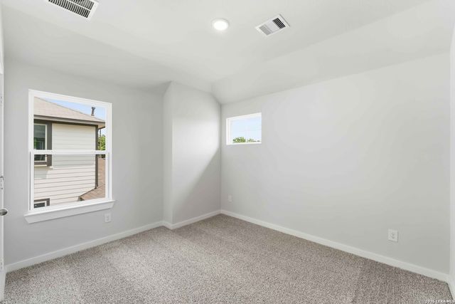 8942 Hazel Birch, Elmendorf, TX 78112
