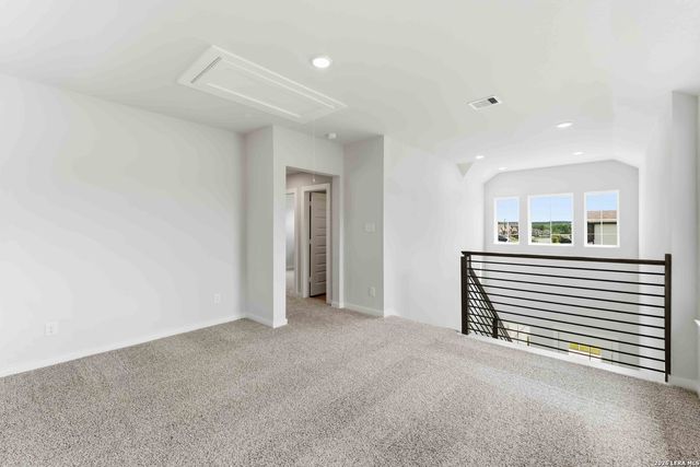 8942 Hazel Birch, Elmendorf, TX 78112