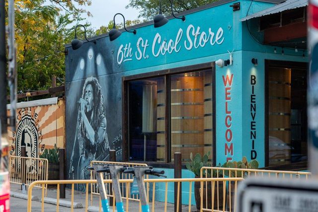 1801 E 2nd ST 8, Austin, TX 78702