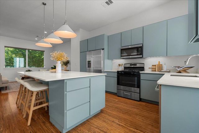1801 E 2nd ST 8, Austin, TX 78702