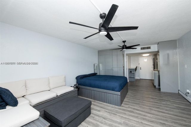 19201 Collins Ave 339, Sunny Isles Beach, FL 33160