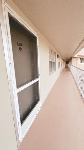 25 Lake Vista Trl Apt 204, Port St Lucie, FL 34952