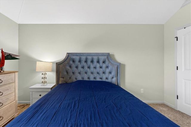 4508 NW Montebella Drive, Riverside, MO 64150