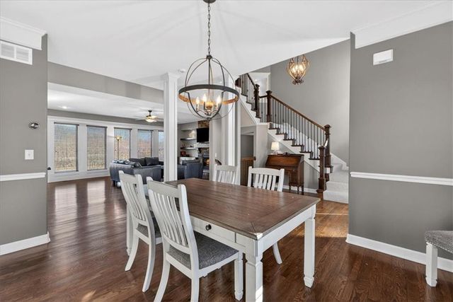 4508 NW Montebella Drive, Riverside, MO 64150