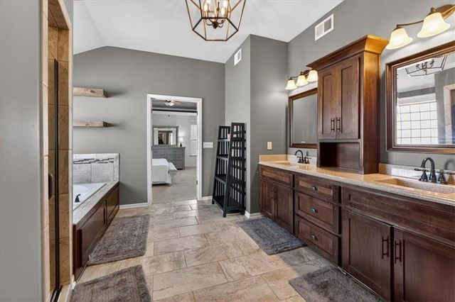 4508 NW Montebella Drive, Riverside, MO 64150