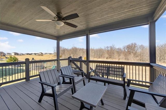 4508 NW Montebella Drive, Riverside, MO 64150