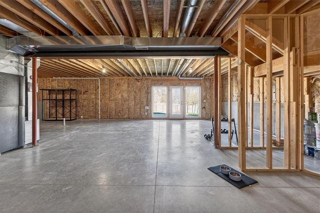 4508 NW Montebella Drive, Riverside, MO 64150