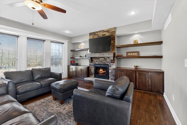 4508 NW Montebella Drive, Riverside, MO 64150