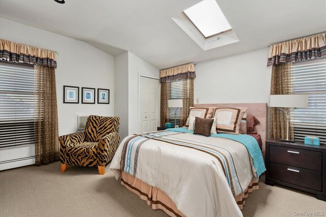 16 Dahlia Lane, Wantagh, NY 11793