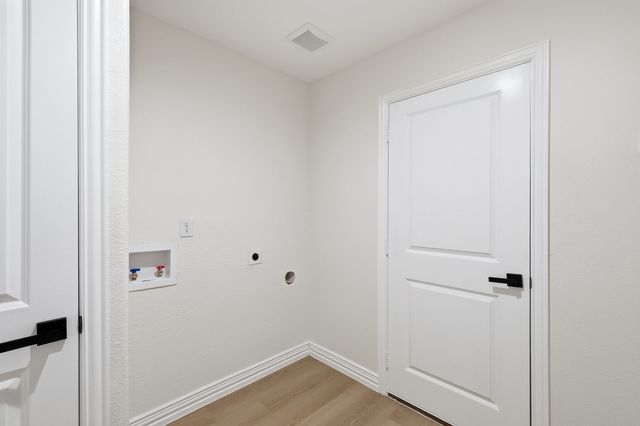 2506 Timberlake Drive, Irving, TX 75062
