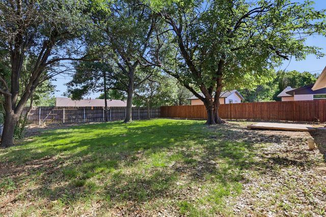 2506 Timberlake Drive, Irving, TX 75062