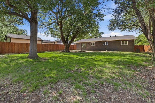 2506 Timberlake Drive, Irving, TX 75062