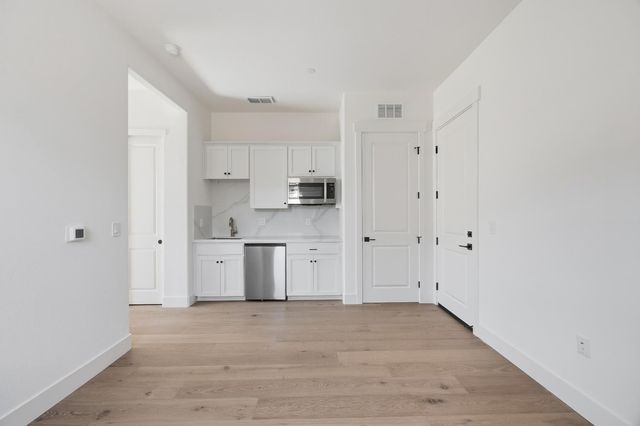 4533 Dewey Oak Dr, Folsom, CA 95630