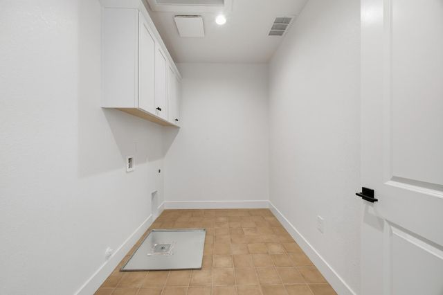 4533 Dewey Oak Dr, Folsom, CA 95630