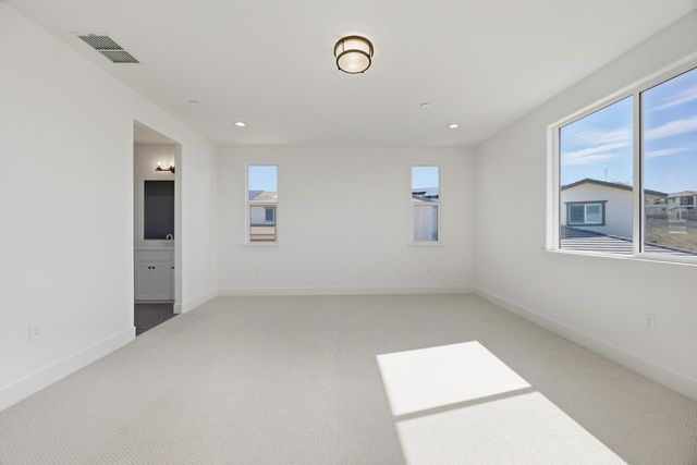 4533 Dewey Oak Dr, Folsom, CA 95630