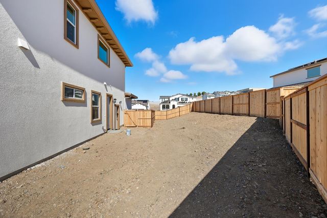 4533 Dewey Oak Dr, Folsom, CA 95630